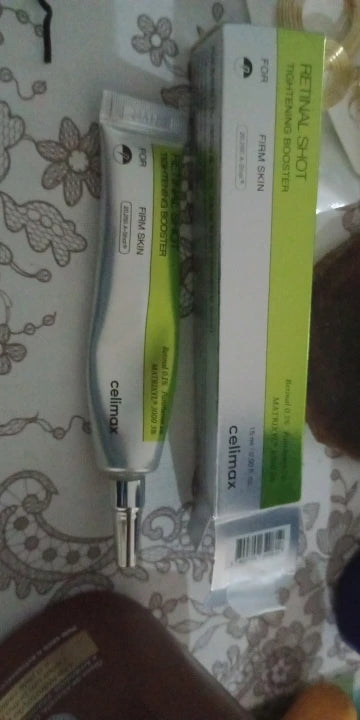 Photo d’une cliente ayant reçu le booster Celimax Retinal Shot